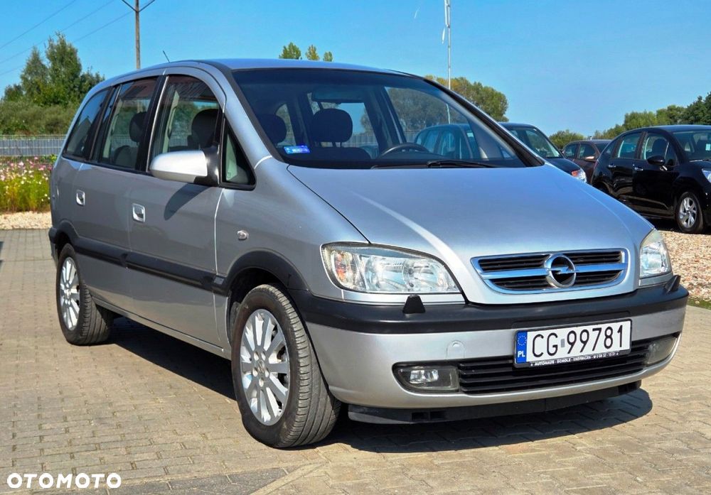 Opel Zafira - 2