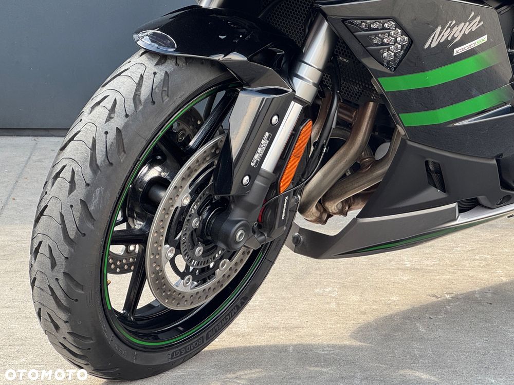 Kawasaki Ninja 1000 SX - 21