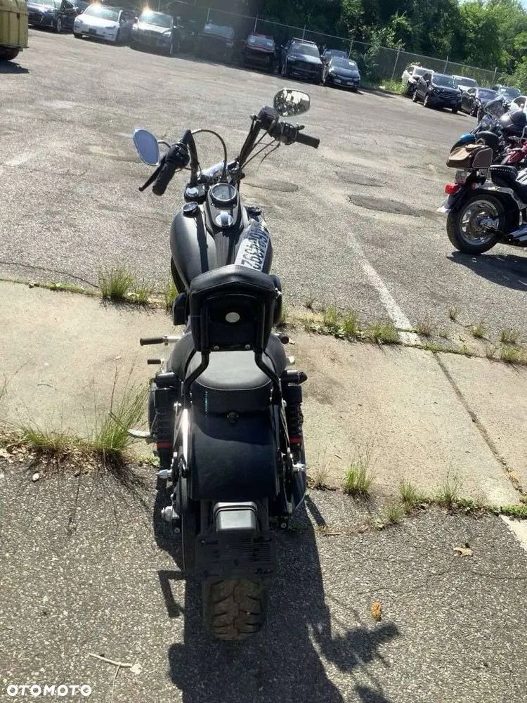 Harley-Davidson Dyna Street Bob - 18