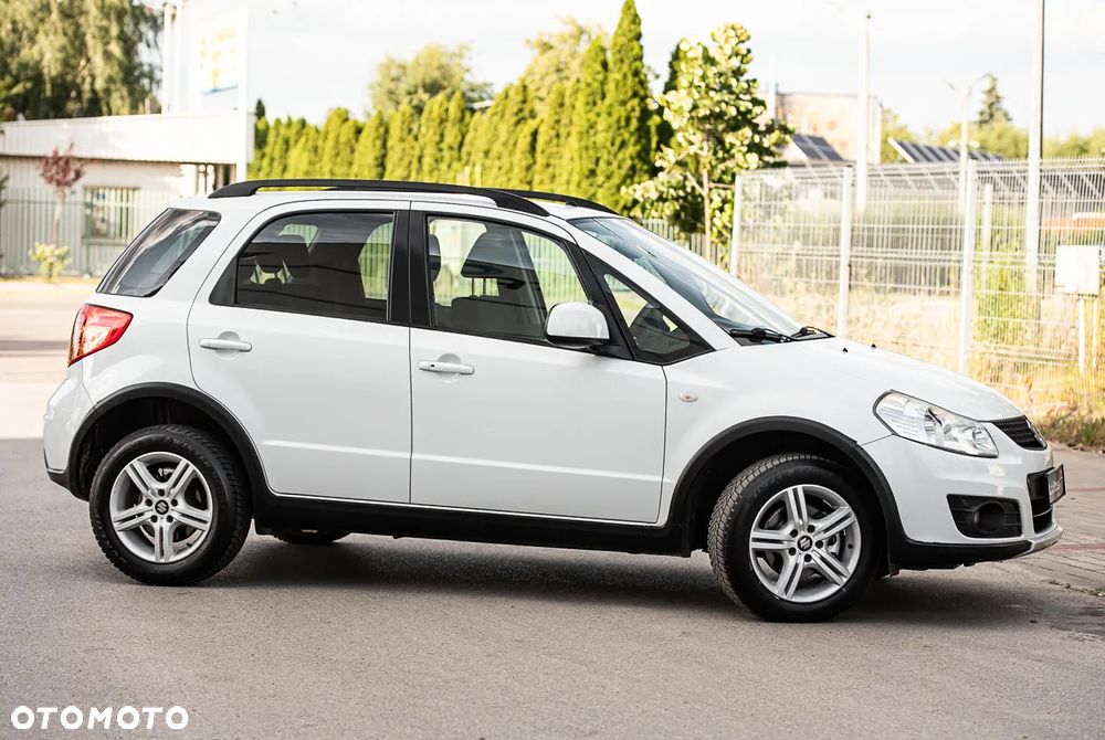 Suzuki SX4 1.6 Premium - 13