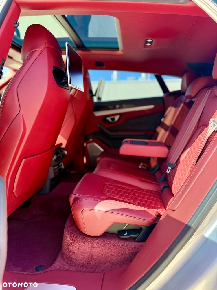 Lamborghini Urus Standard - 34