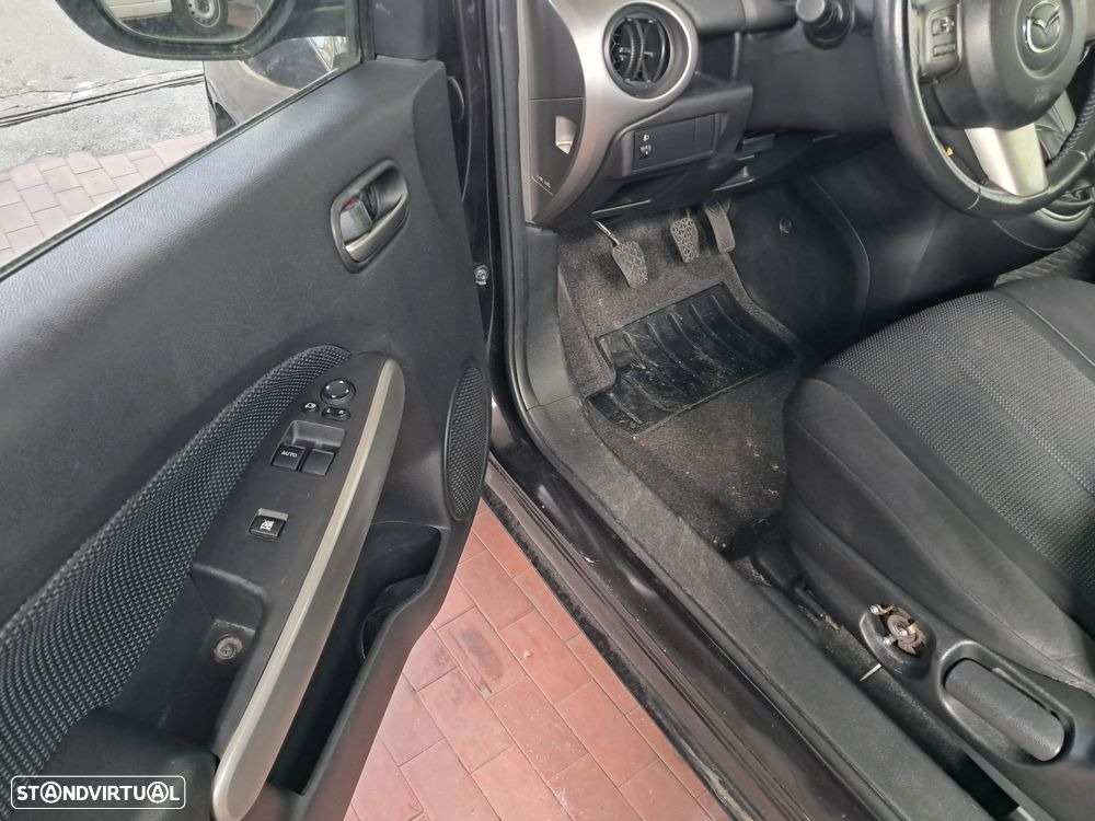 Mazda 2 1.4 MZ-CD Comfort - 4