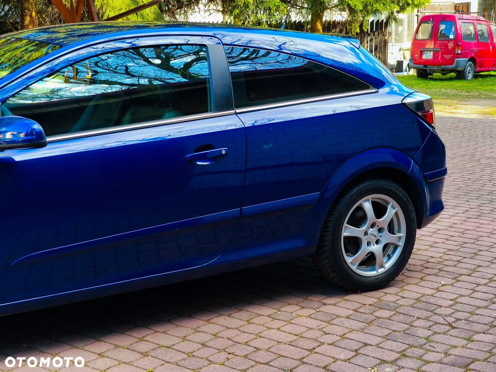 Opel Astra 2.0 T Sport - 17