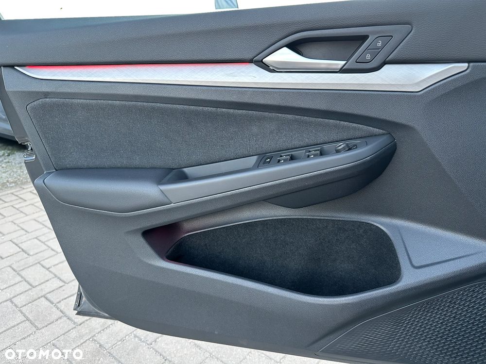 Volkswagen Golf - 20