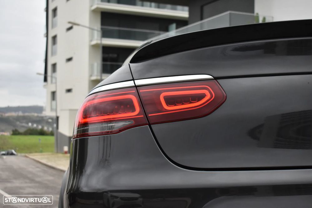 Mercedes-Benz GLC 300 e Coupe 4Matic 9G-TRONIC AMG Line - 10