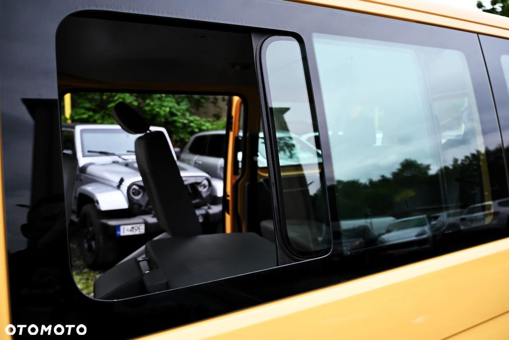 Volkswagen Transporter - 29
