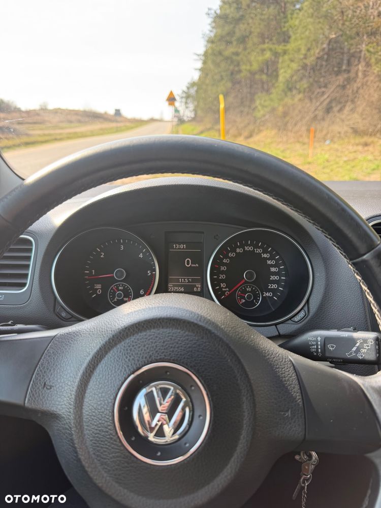 Volkswagen Golf 1.6 TDI DPF BlueMotion Technology Comfortline - 9