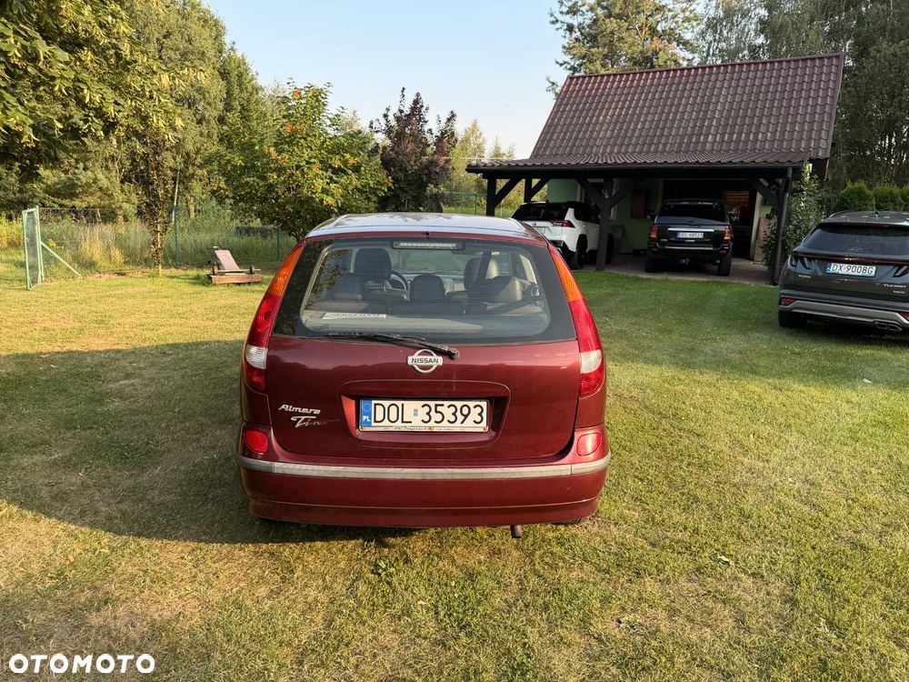 Nissan Almera Tino 1.8 - 5