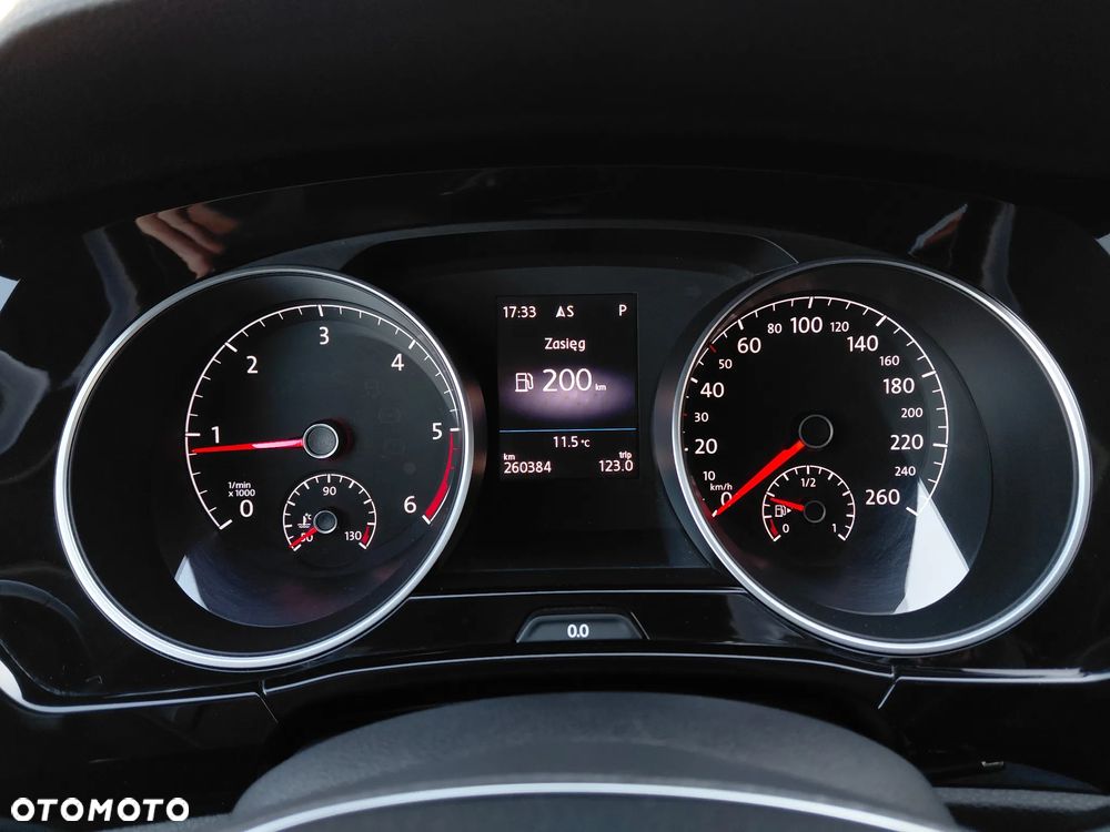 Volkswagen Touran - 9