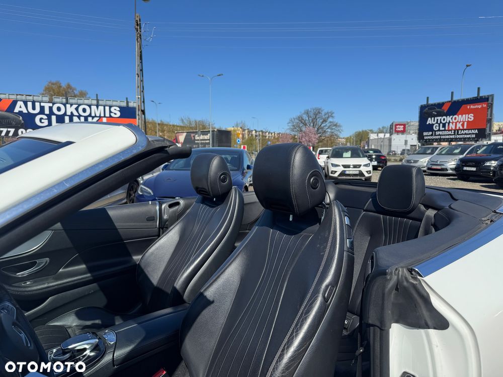 Mercedes-Benz Klasa E 200 4-Matic 9G-TRONIC - 22