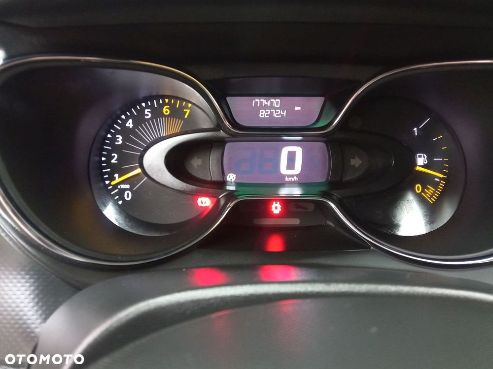 Renault Captur 0.9 Energy TCe Life EU6 - 17