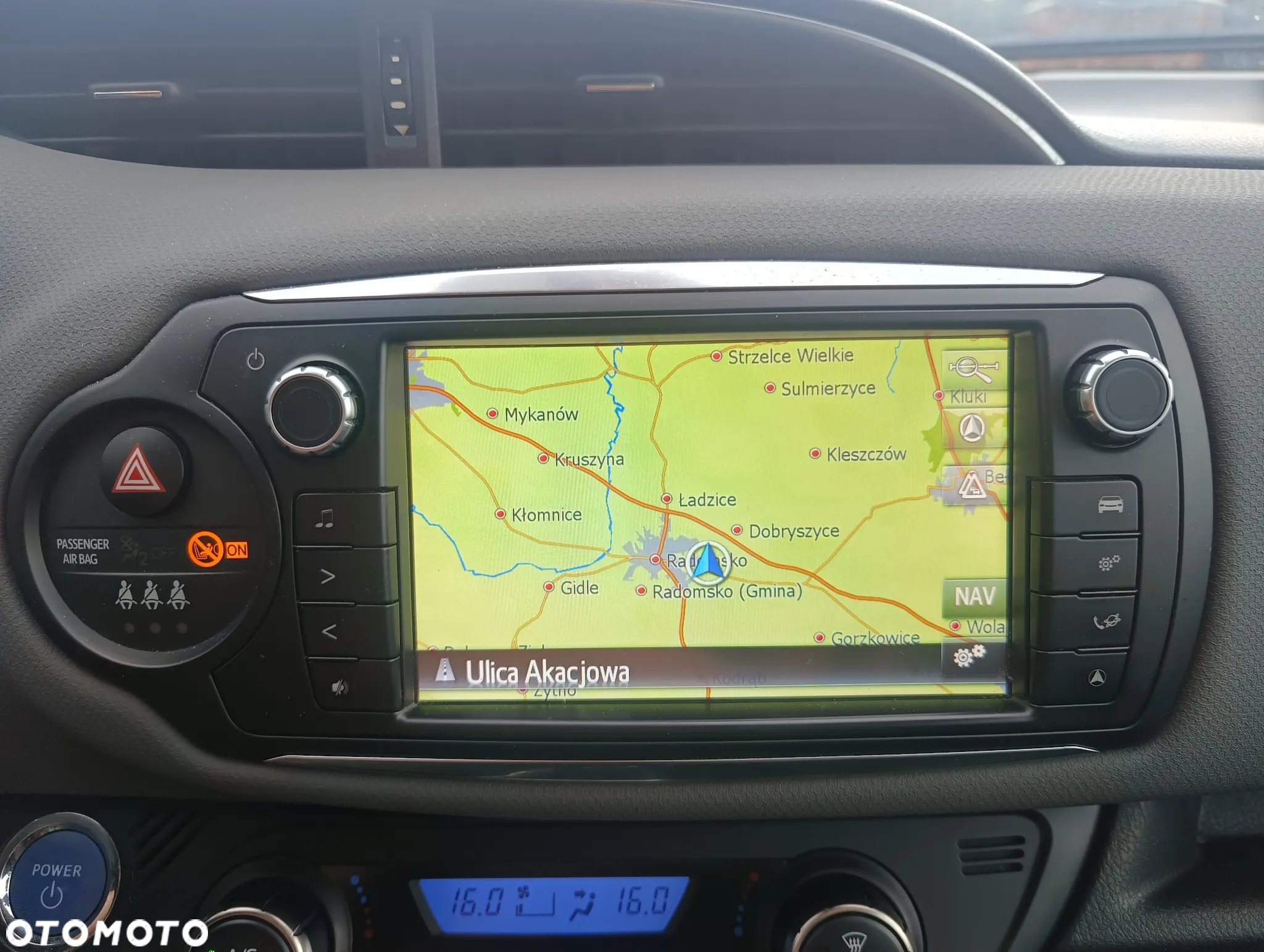 Toyota Yaris Hybrid 100 Premium - 20