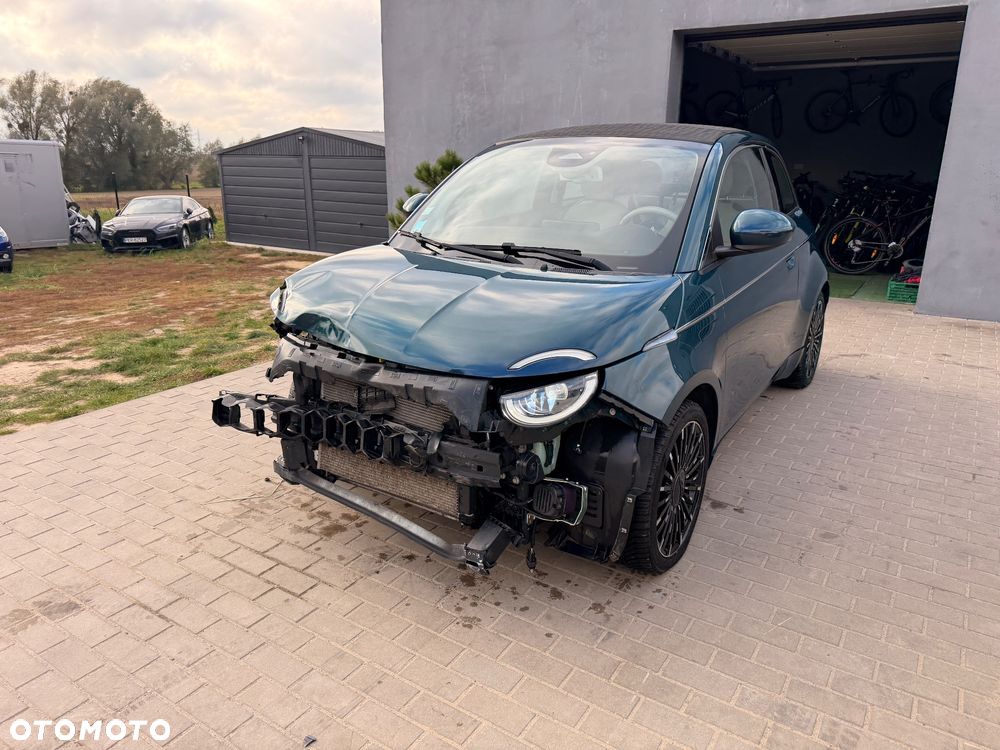 Fiat 500E 2021 photo 2