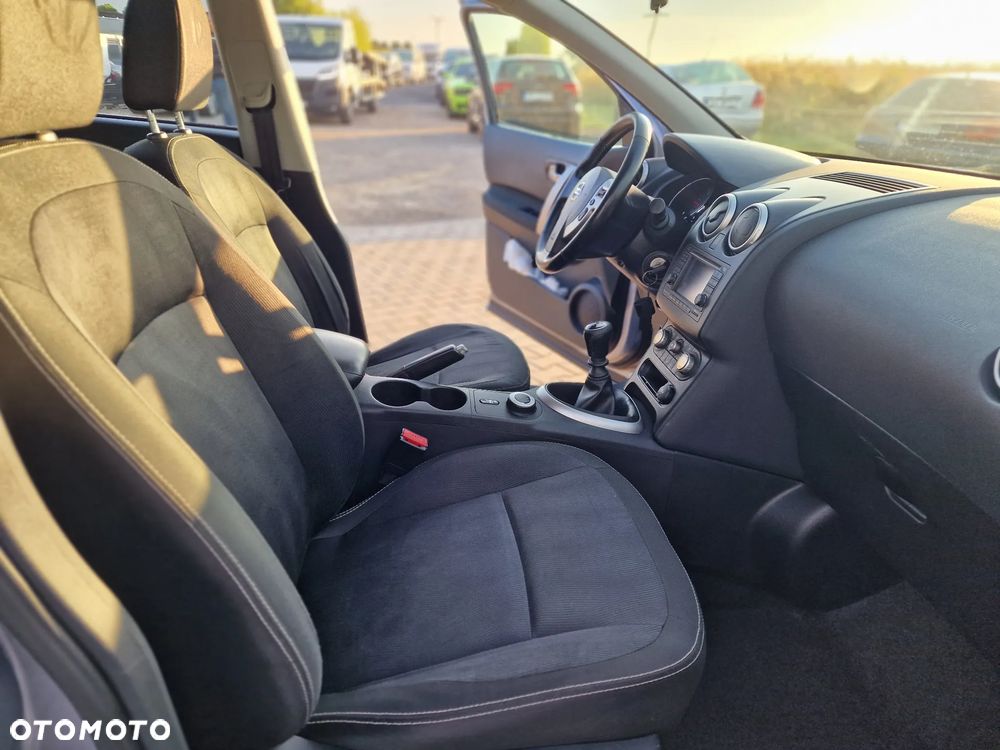 Nissan Qashqai 2.0 dCi 4 x 4 DPF acenta - 28