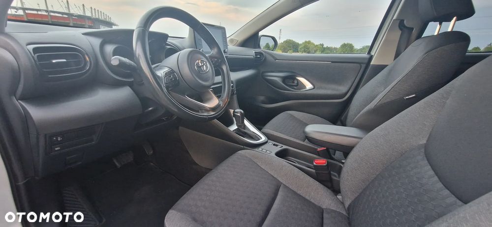 Toyota Yaris - 11