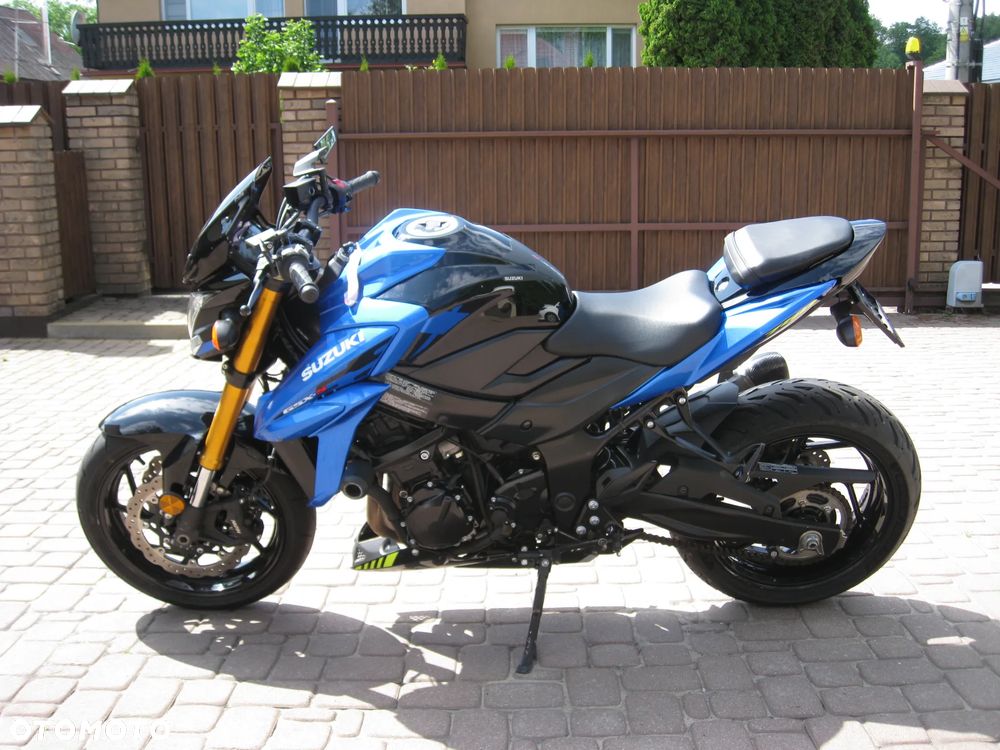 Suzuki GSX - 15