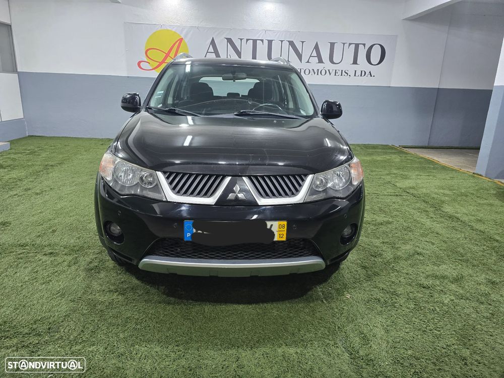 Mitsubishi Outlander 2.0 DI-D Instyle 4WD - 2