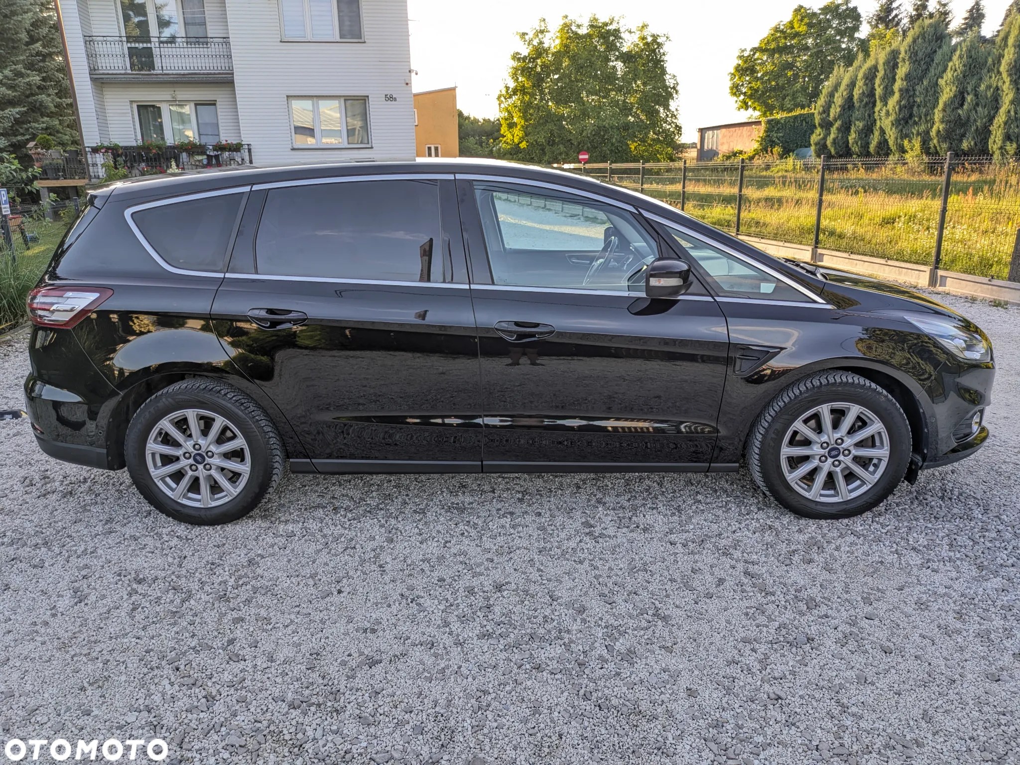 Ford S-Max - 8