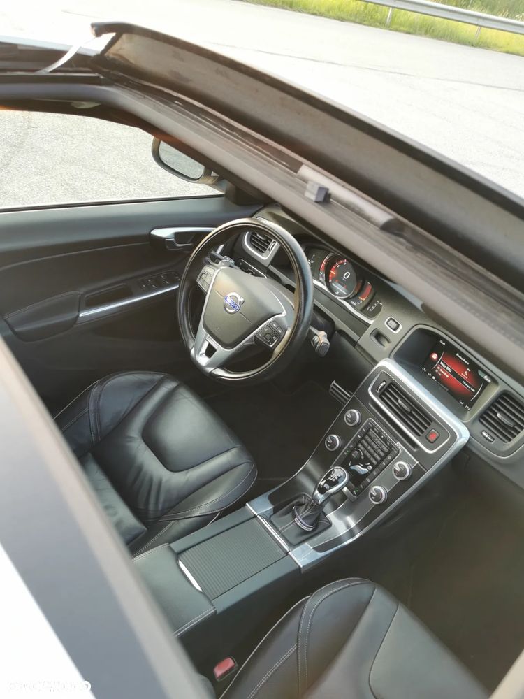 Volvo S60 T5 Geartronic RDesign - 22