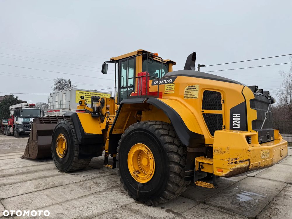 Volvo L220H / 2015 / Full Serwis Volvo / Piękna - 4