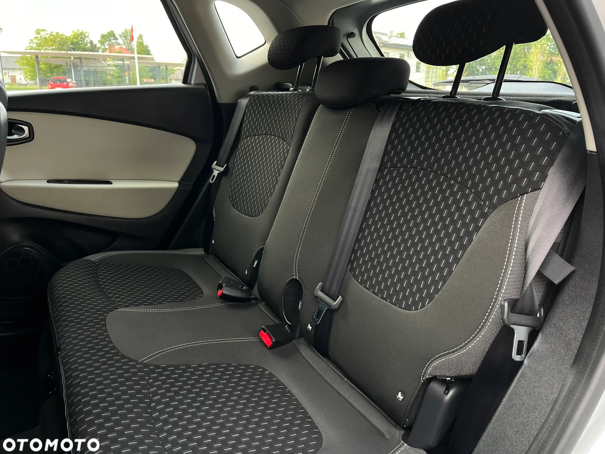 Renault Captur 0.9 Energy TCe Intens - 17