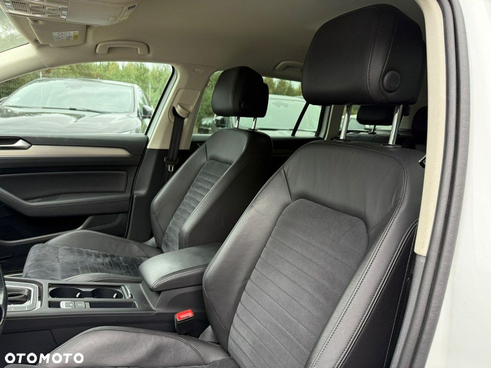 Volkswagen Passat - 10