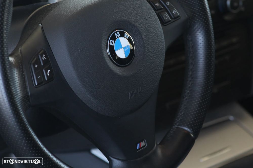 BMW 318 d Line Sport - 29