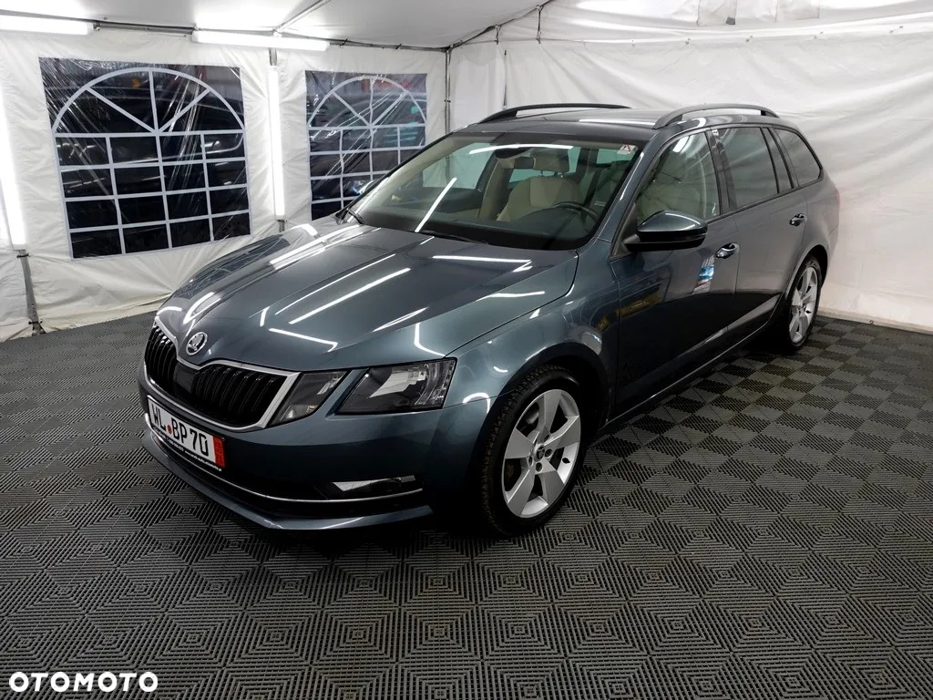 Skoda Octavia 2.0 TDI Elegance DSG - 2