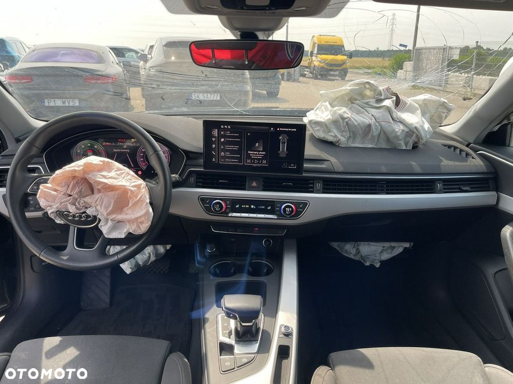 Audi A4 Avant 35 TFSI S tronic - 11