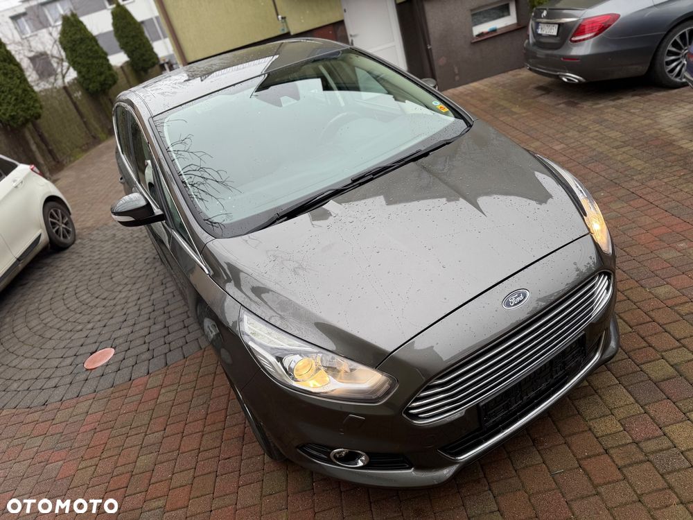 Ford S-Max 2.0 TDCi 4WD Titanium PowerShift - 6