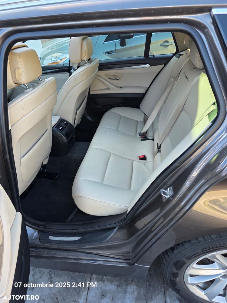 BMW Seria 5 520d - 12