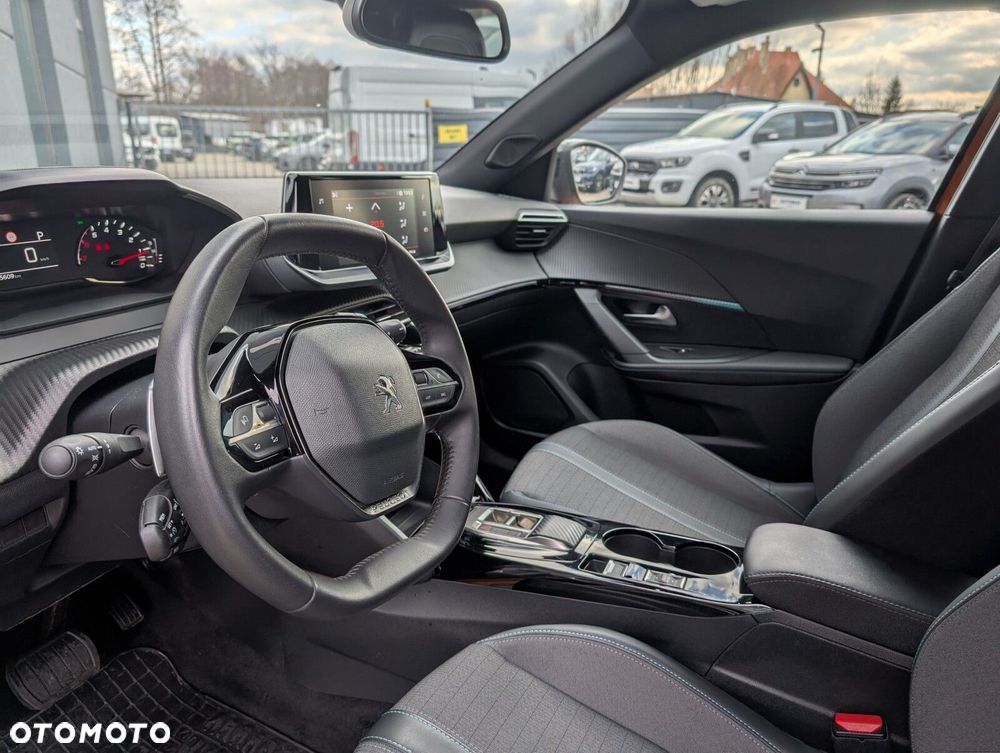 Peugeot 2008 - 10