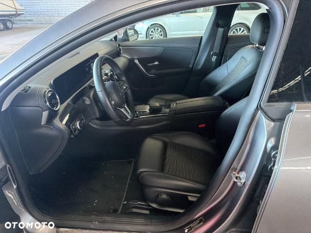 Mercedes-Benz CLA 200 7G-DCT Progressive - 8