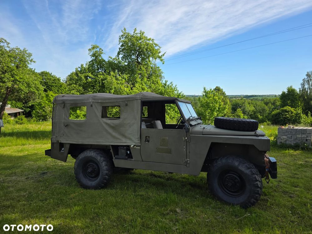 Land Rover Inny - 1