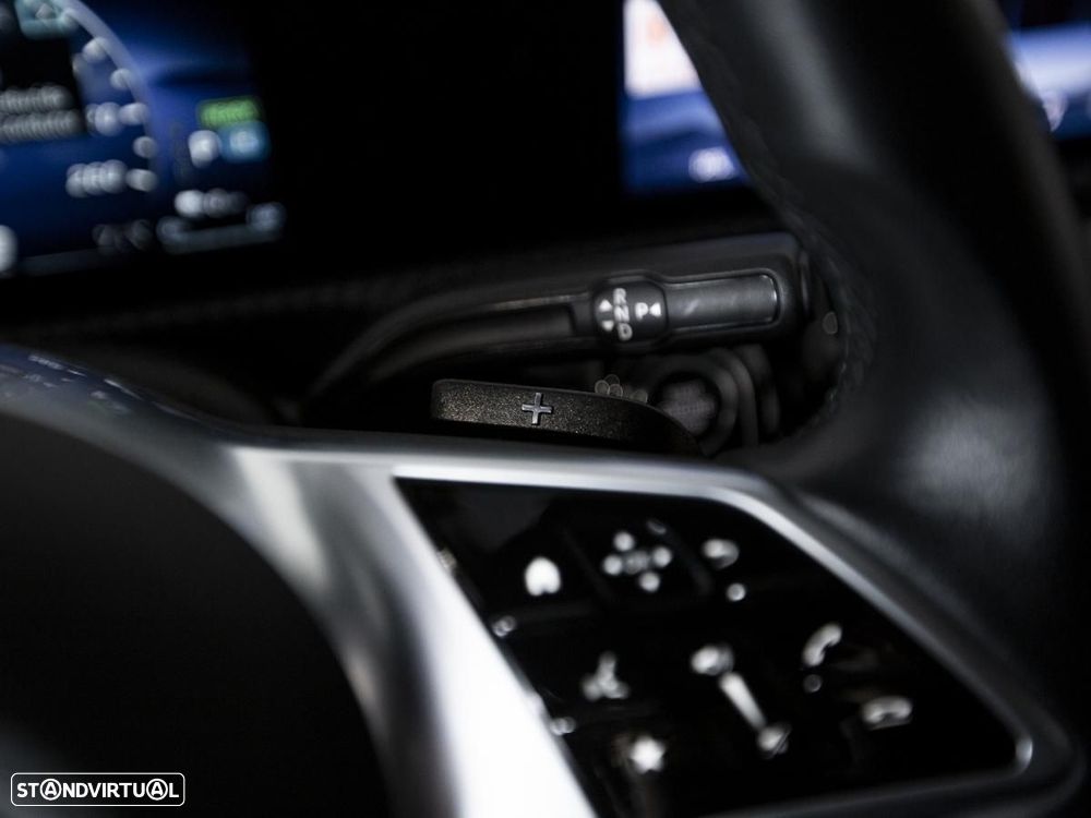 Mercedes-Benz A 250 e - 18