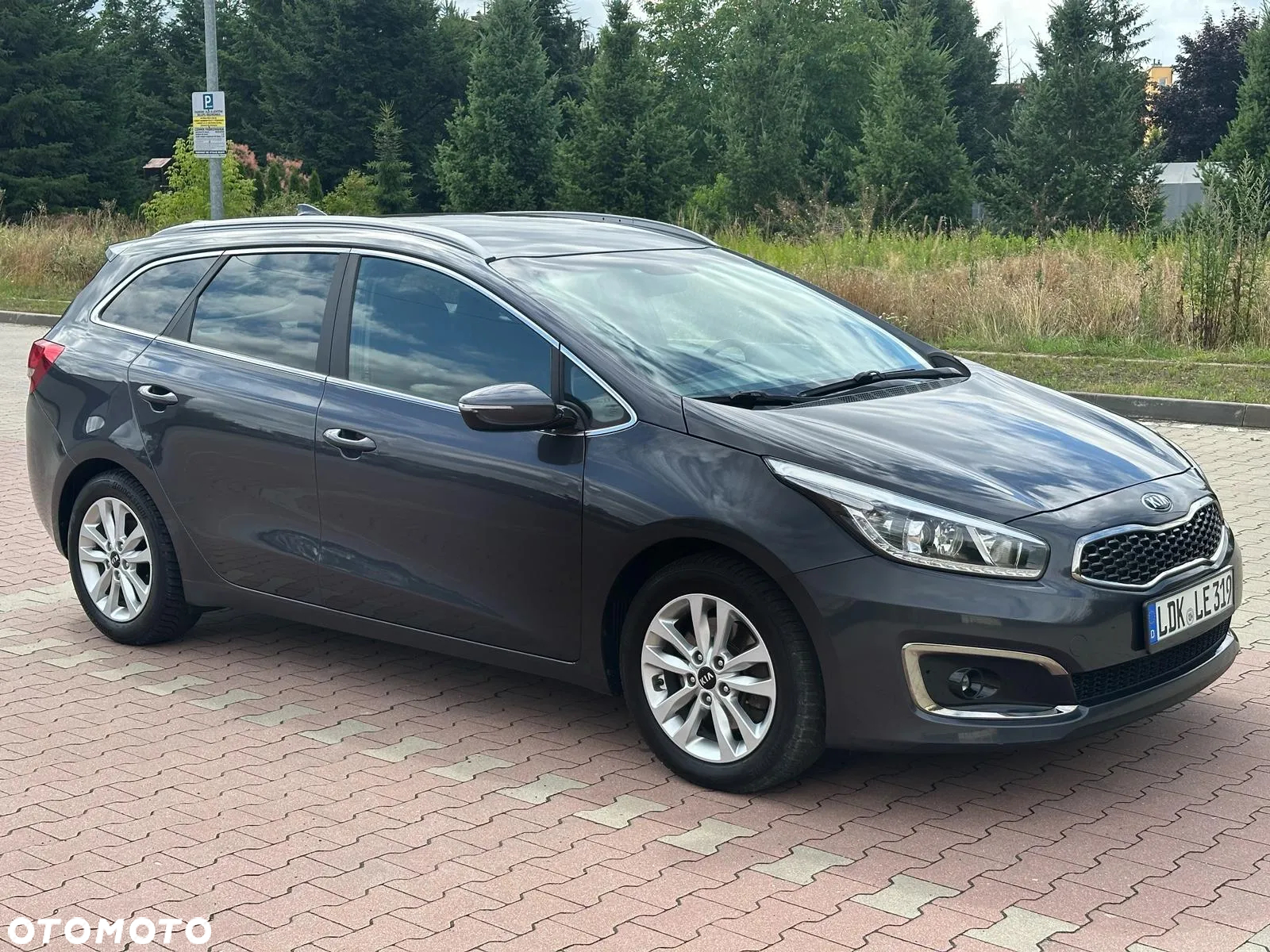 Kia Ceed 1.6 CRDi 136 ISG SW Dream-Team Edition - 6