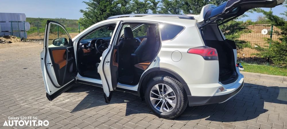 Toyota RAV4 2.5 VVT-i 4x4 Luxury - 4