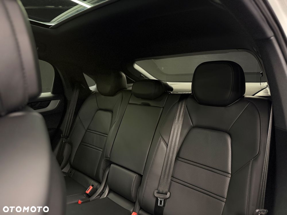 Porsche Cayenne Standard - 19