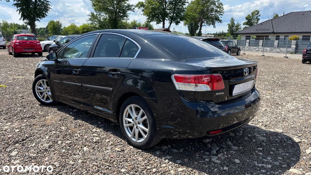 Toyota Avensis 2.0 D-4D - 5