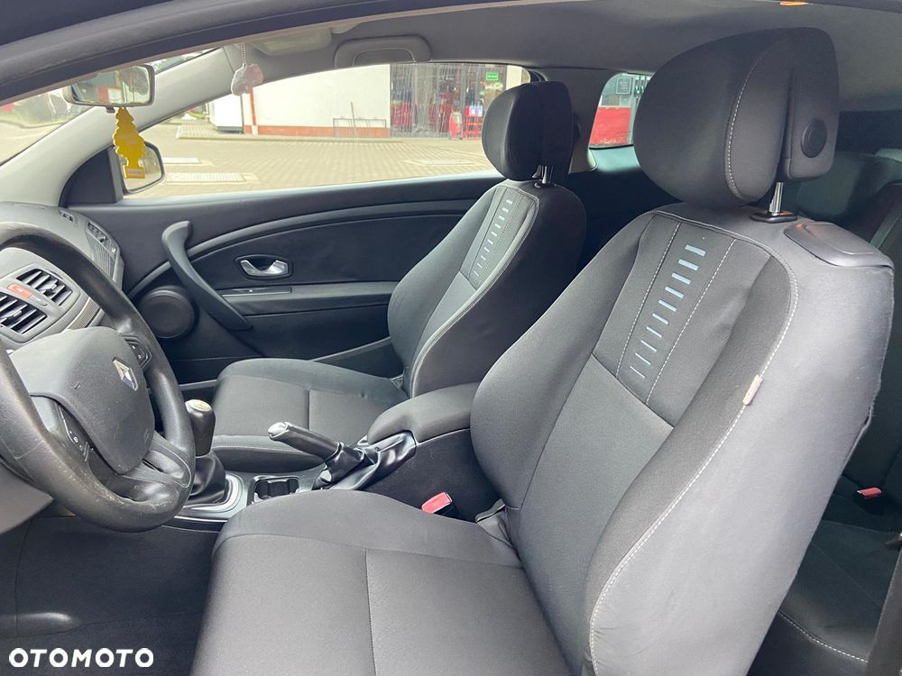 Renault Megane 1.5 dCi Dynamique - 8