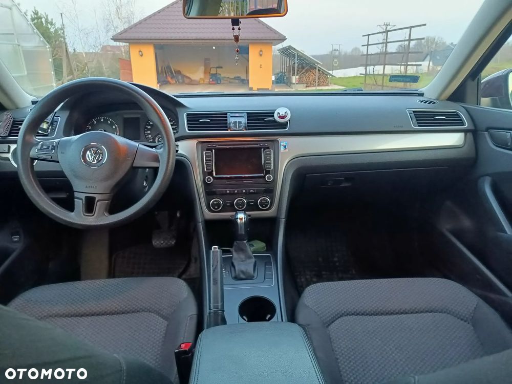 Volkswagen Passat - 5