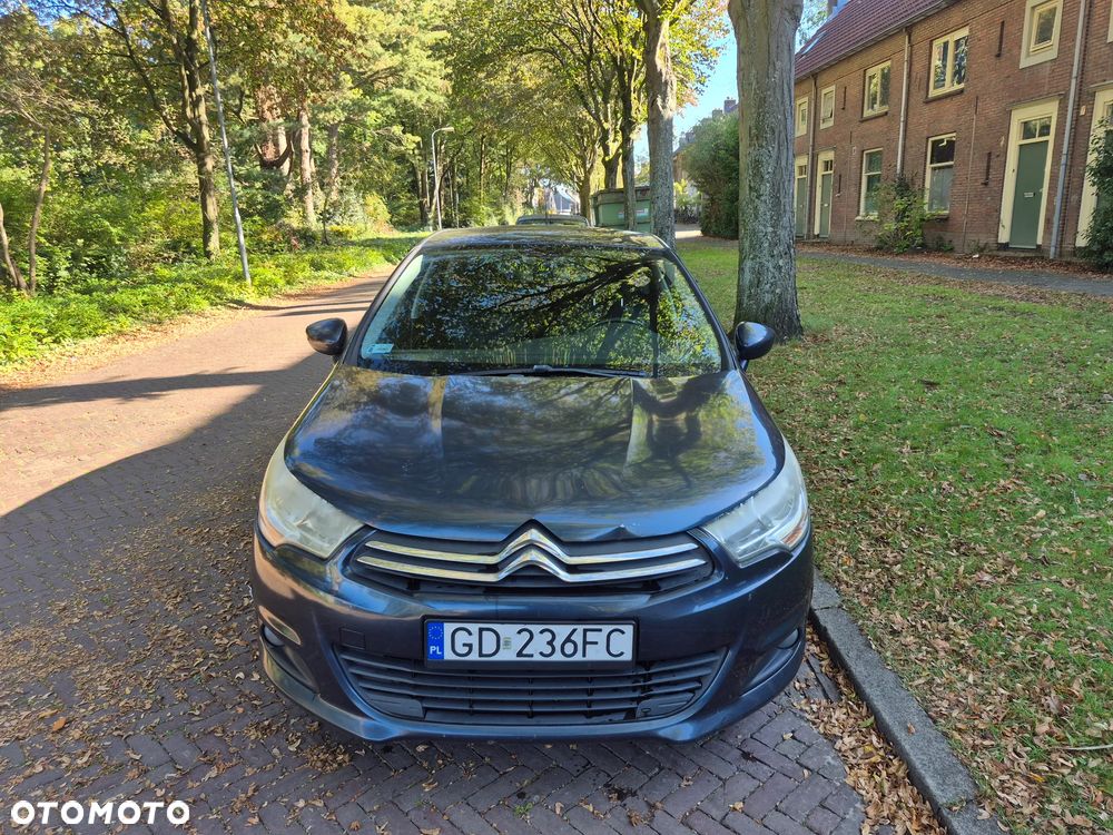 Citroen C4 2011 photo 3