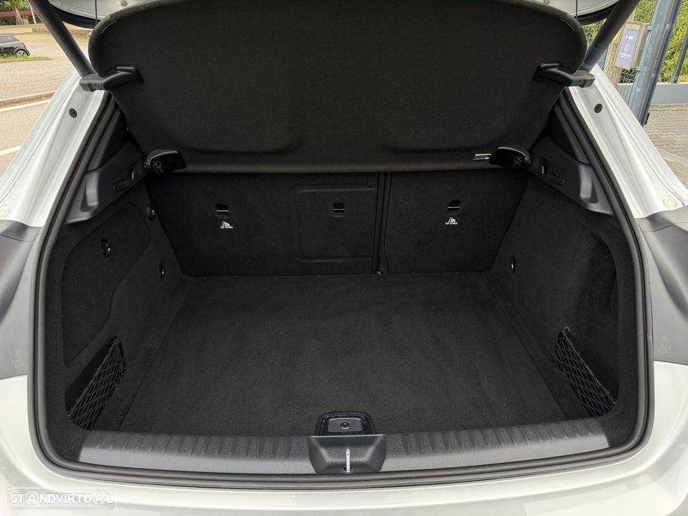 Mercedes-Benz GLA 180 d Style - 11