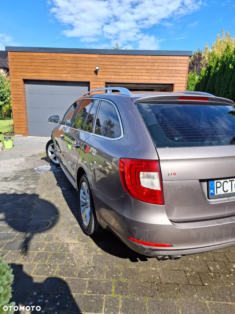 Skoda Superb 2.0 TDI Ambition - 9