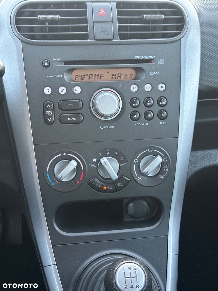 Suzuki Splash 1.3 DDiS Comfort - 37