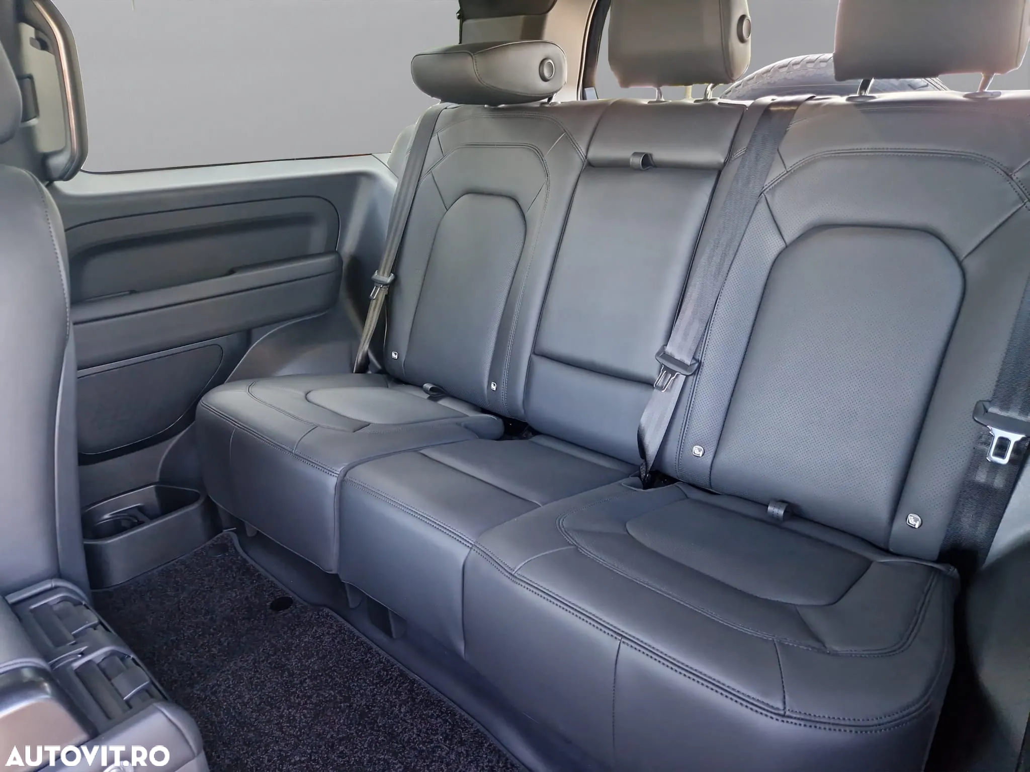 Land Rover Defender 90 3.0D 250 MHEV X-Dynamic HSE - 14