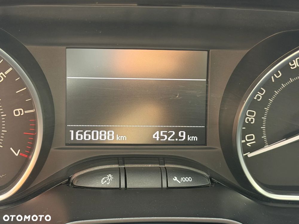 Peugeot 2008 1.2 VTi Allure - 11