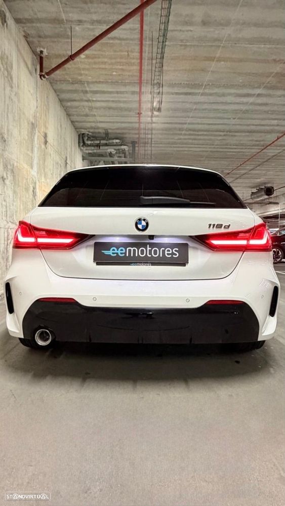 BMW 116 d Pack Desportivo M Auto - 7