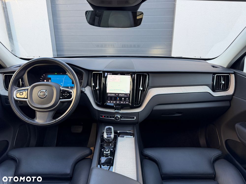 Volvo XC 60 T6 Plug-In Hybrid AWD Inscription - 6
