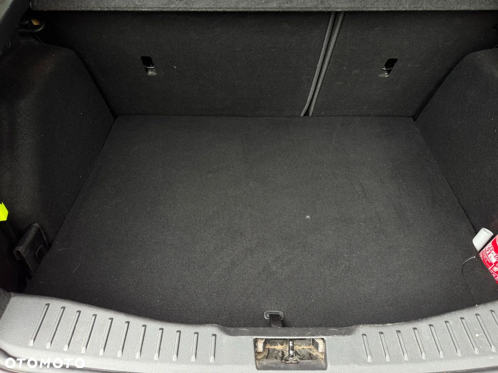 Ford Focus 1.6 EcoBoost Edition - 28